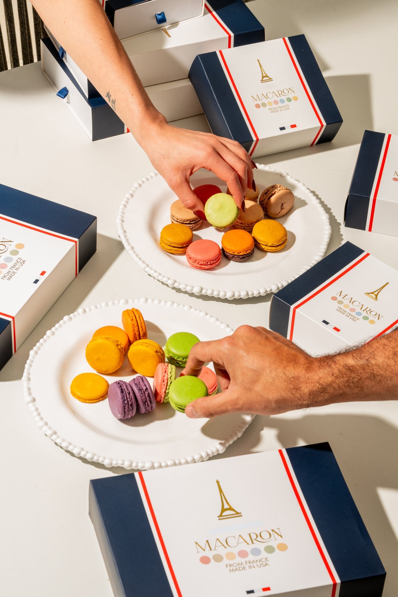 Box of 12 Macarons